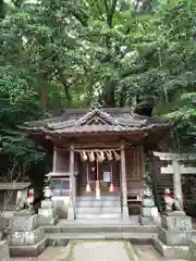 石穴稲荷神社の本殿