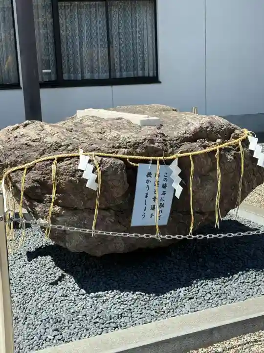 亀戸香取神社の{uncategorized: "未分類", other: "その他", undefined: "問題あり", building: "その他建物", grave: "お墓", sacred_gate: "鳥居", guardian: "狛犬", statue: "像", buddha: "仏像", history: "歴史", nature: "自然", garden: "庭園", animal: "動物", pagoda: "塔", temizu: "手水舎", mountain_gate: "山門・神門", sanctuary: "本殿・本堂", subordinate: "末社・摂社", art: "芸術", scenery: "景色", jizo: "地蔵", ema: "絵馬", goshuin: "御朱印", omikuji: "おみくじ", items: "授与品その他", amulet: "お守り", goshuincho: "御朱印帳", eats: "食事", festival: "お祭り", votive_dance: "神楽", shichigosan: "七五三参", wedding: "結婚式", experience: "体験その他", initially: "初詣", around: "周辺", anti_infection: "感染症対策"}