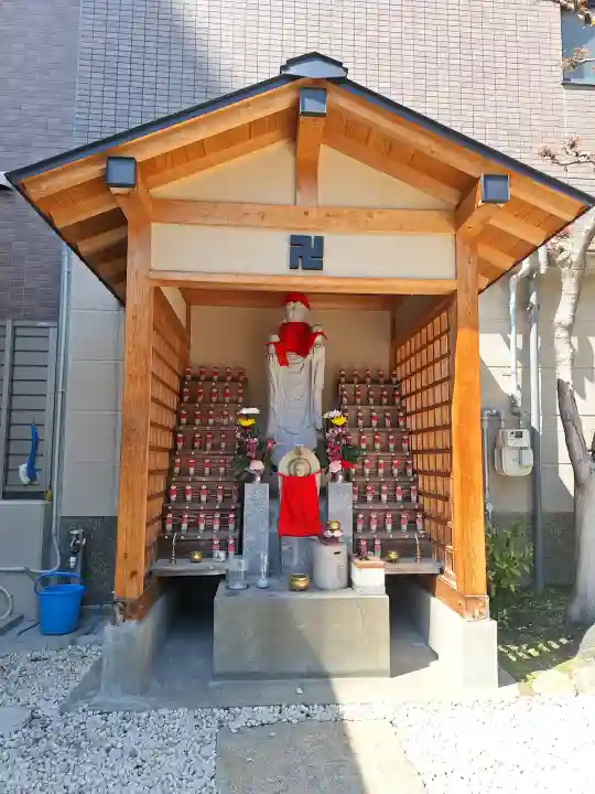 法界寺の{uncategorized: "未分類", other: "その他", undefined: "問題あり", building: "その他建物", grave: "お墓", sacred_gate: "鳥居", guardian: "狛犬", statue: "像", buddha: "仏像", history: "歴史", nature: "自然", garden: "庭園", animal: "動物", pagoda: "塔", temizu: "手水舎", mountain_gate: "山門・神門", sanctuary: "本殿・本堂", subordinate: "末社・摂社", art: "芸術", scenery: "景色", jizo: "地蔵", ema: "絵馬", goshuin: "御朱印", omikuji: "おみくじ", items: "授与品その他", amulet: "お守り", goshuincho: "御朱印帳", eats: "食事", festival: "お祭り", votive_dance: "神楽", shichigosan: "七五三参", wedding: "結婚式", experience: "体験その他", initially: "初詣", around: "周辺", anti_infection: "感染症対策"}