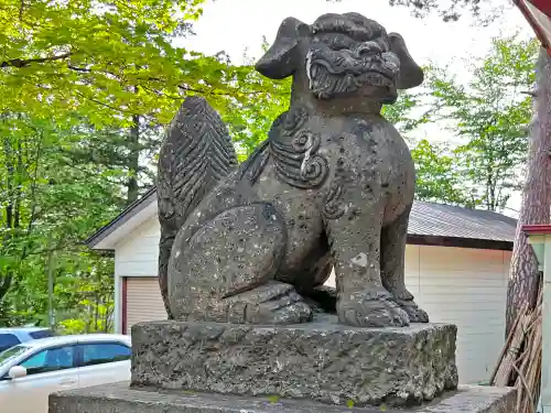 鷹栖神社の狛犬