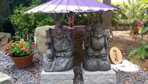 彌都加伎神社の像