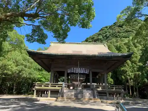 鶴嶺神社の本殿・本堂