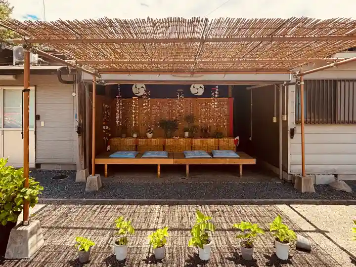 金ヶ作熊野神社の{uncategorized: "未分類", other: "その他", undefined: "問題あり", building: "その他建物", grave: "お墓", sacred_gate: "鳥居", guardian: "狛犬", statue: "像", buddha: "仏像", history: "歴史", nature: "自然", garden: "庭園", animal: "動物", pagoda: "塔", temizu: "手水舎", mountain_gate: "山門・神門", sanctuary: "本殿・本堂", subordinate: "末社・摂社", art: "芸術", scenery: "景色", jizo: "地蔵", ema: "絵馬", goshuin: "御朱印", omikuji: "おみくじ", items: "授与品その他", amulet: "お守り", goshuincho: "御朱印帳", eats: "食事", festival: "お祭り", votive_dance: "神楽", shichigosan: "七五三参", wedding: "結婚式", experience: "体験その他", initially: "初詣", around: "周辺", anti_infection: "感染症対策"}