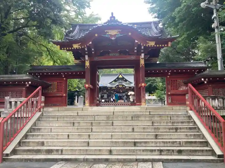 秩父神社の山門・神門