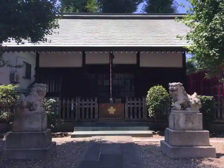 諏訪神社の本殿・本堂