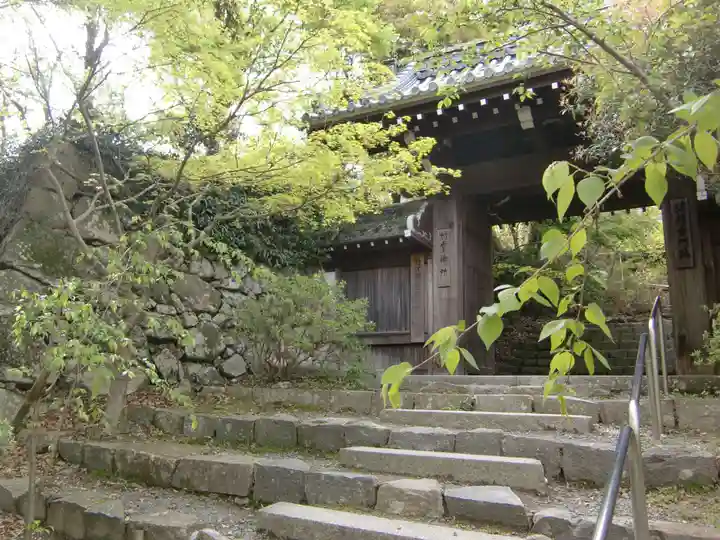 村雲御所瑞龍寺門跡の山門・神門