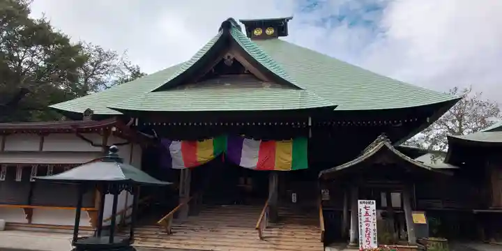 弘明寺の本殿・本堂