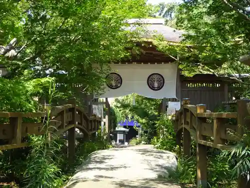 常泉寺の山門