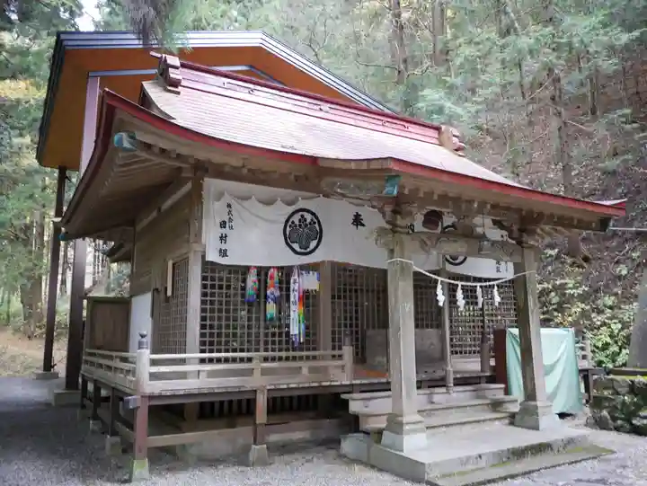 軍刀利神社の本殿・本堂