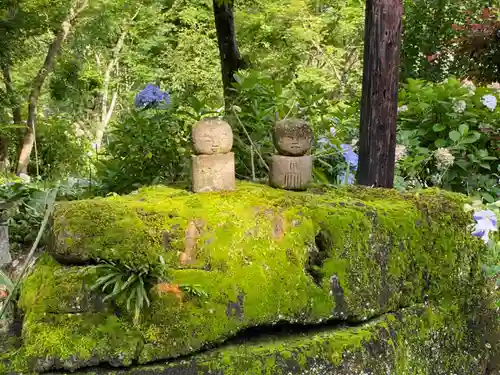 石都々古和気神社の像