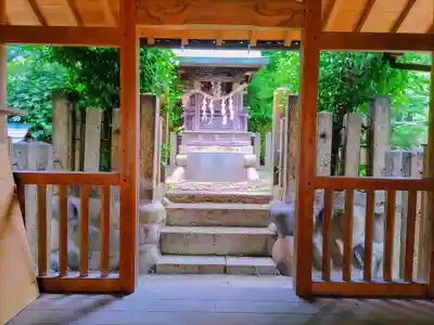 澳津社（一色森山）の本殿・本堂