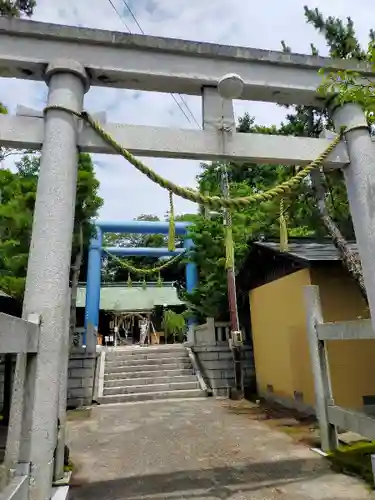 小名浜諏訪神社の鳥居