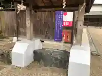 大神神社(粟殿)の手水舎