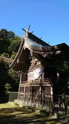 郡浦神社の本殿・本堂