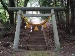 神明社の鳥居