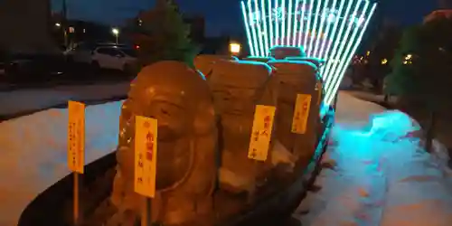 旭川銀座弁天神社の像