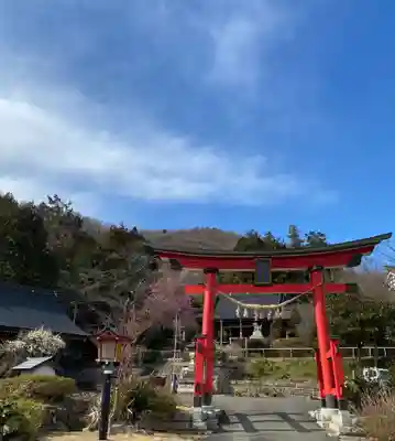 石母田 三吉神社の鳥居