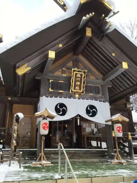 旭川神社の本殿・本堂