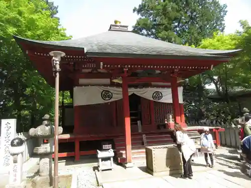 高尾山薬王院の本殿・本堂