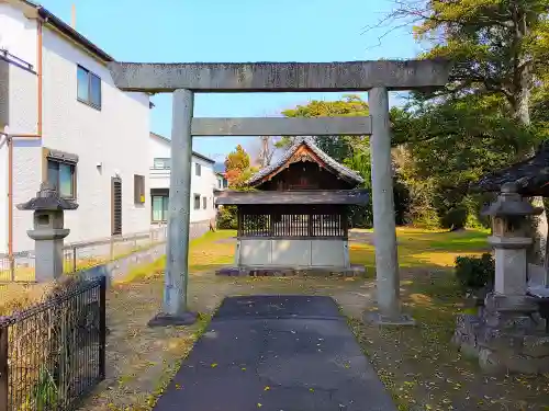 子安神明社（大留町6）の鳥居