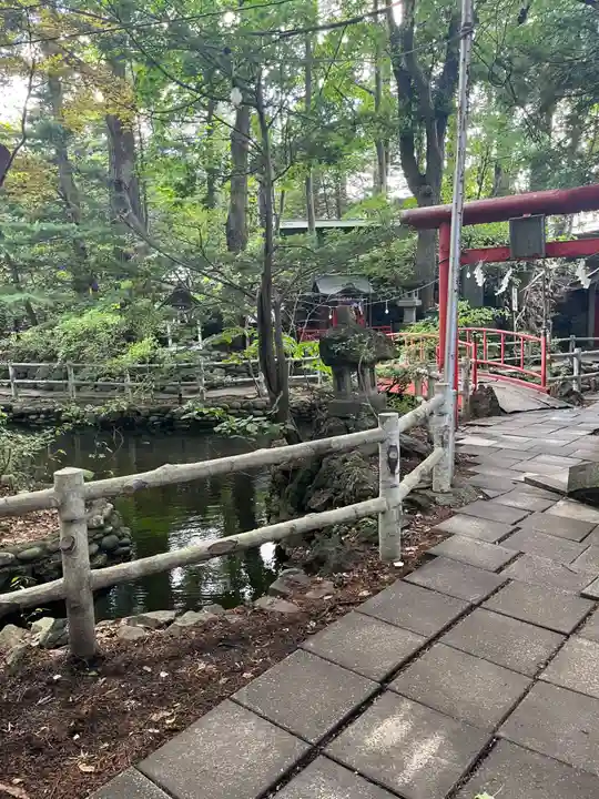 白石神社の庭園