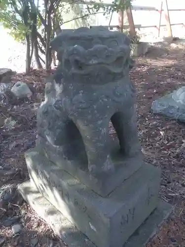 鎧神社の狛犬