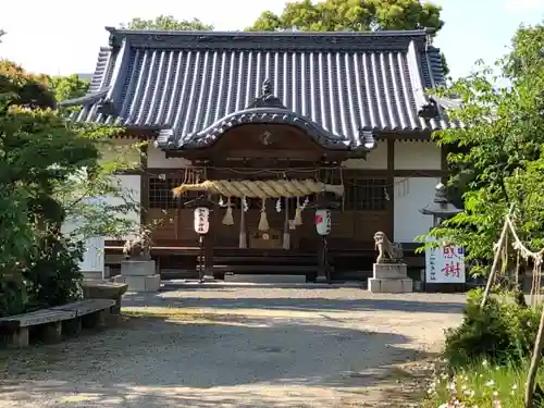 加麻良神社の本殿・本堂
