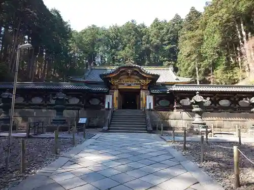 輪王寺の山門