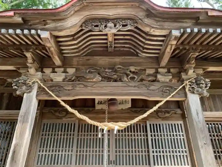 諏訪神社の本殿・本堂