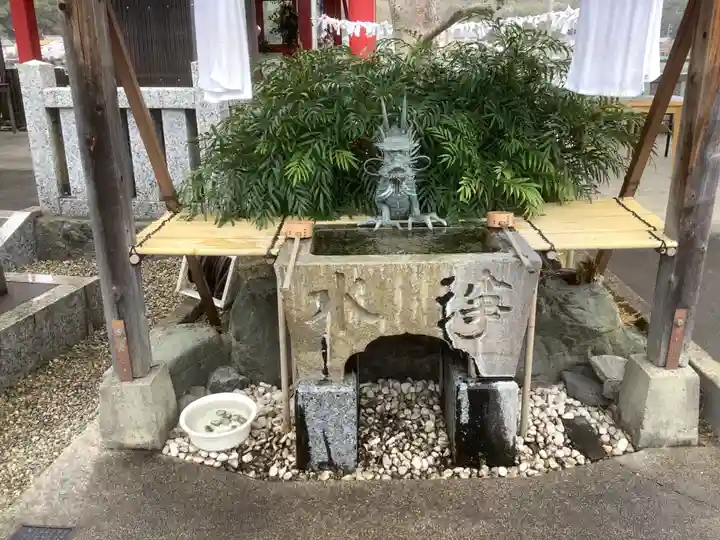 八大龍王総本殿の手水舎
