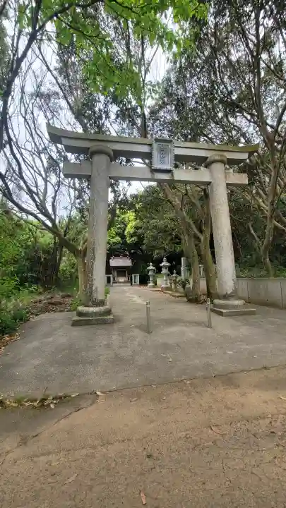 猿田神社の{uncategorized: "未分類", other: "その他", undefined: "問題あり", building: "その他建物", grave: "お墓", sacred_gate: "鳥居", guardian: "狛犬", statue: "像", buddha: "仏像", history: "歴史", nature: "自然", garden: "庭園", animal: "動物", pagoda: "塔", temizu: "手水舎", mountain_gate: "山門・神門", sanctuary: "本殿・本堂", subordinate: "末社・摂社", art: "芸術", scenery: "景色", jizo: "地蔵", ema: "絵馬", goshuin: "御朱印", omikuji: "おみくじ", items: "授与品その他", amulet: "お守り", goshuincho: "御朱印帳", eats: "食事", festival: "お祭り", votive_dance: "神楽", shichigosan: "七五三参", wedding: "結婚式", experience: "体験その他", initially: "初詣", around: "周辺", anti_infection: "感染症対策"}