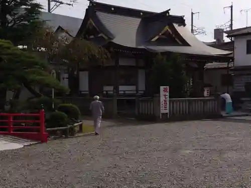今泉八坂神社の本殿・本堂
