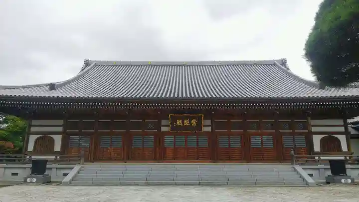 普済寺の本殿・本堂