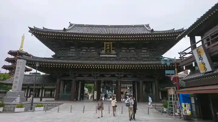 川崎大師(平間寺)の{uncategorized: "未分類", other: "その他", undefined: "問題あり", building: "その他建物", grave: "お墓", sacred_gate: "鳥居", guardian: "狛犬", statue: "像", buddha: "仏像", history: "歴史", nature: "自然", garden: "庭園", animal: "動物", pagoda: "塔", temizu: "手水舎", mountain_gate: "山門・神門", sanctuary: "本殿・本堂", subordinate: "末社・摂社", art: "芸術", scenery: "景色", jizo: "地蔵", ema: "絵馬", goshuin: "御朱印", omikuji: "おみくじ", items: "授与品その他", amulet: "お守り", goshuincho: "御朱印帳", eats: "食事", festival: "お祭り", votive_dance: "神楽", shichigosan: "七五三参", wedding: "結婚式", experience: "体験その他", initially: "初詣", around: "周辺", anti_infection: "感染症対策"}