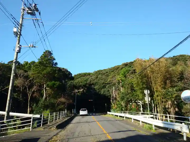 道路衢神の周辺