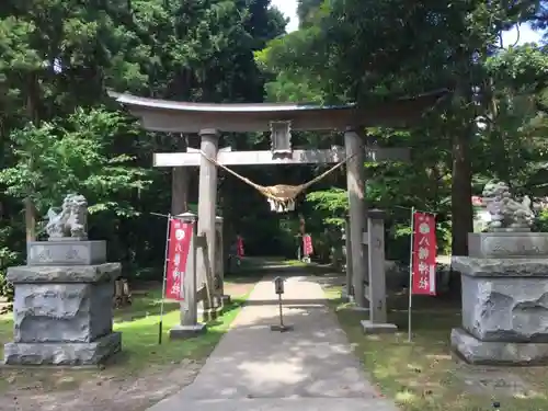 横浜八幡神社の鳥居