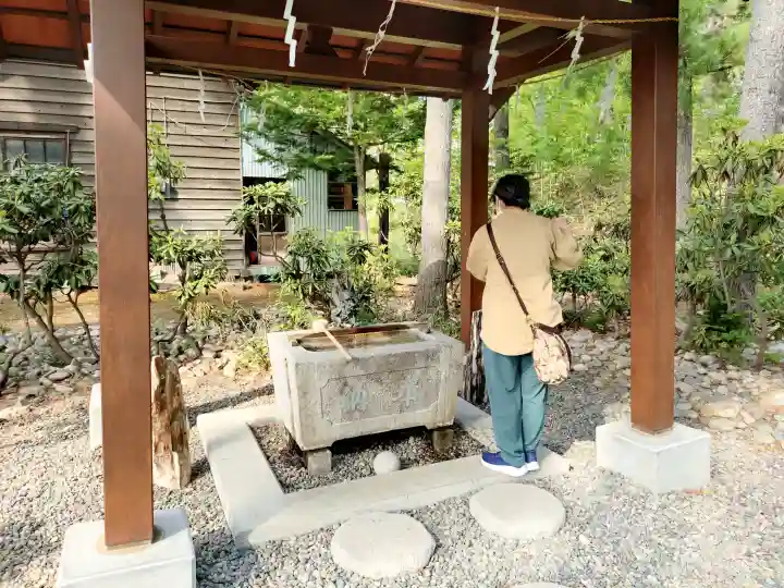 大正神社の{uncategorized: "未分類", other: "その他", undefined: "問題あり", building: "その他建物", grave: "お墓", sacred_gate: "鳥居", guardian: "狛犬", statue: "像", buddha: "仏像", history: "歴史", nature: "自然", garden: "庭園", animal: "動物", pagoda: "塔", temizu: "手水舎", mountain_gate: "山門・神門", sanctuary: "本殿・本堂", subordinate: "末社・摂社", art: "芸術", scenery: "景色", jizo: "地蔵", ema: "絵馬", goshuin: "御朱印", omikuji: "おみくじ", items: "授与品その他", amulet: "お守り", goshuincho: "御朱印帳", eats: "食事", festival: "お祭り", votive_dance: "神楽", shichigosan: "七五三参", wedding: "結婚式", experience: "体験その他", initially: "初詣", around: "周辺", anti_infection: "感染症対策"}