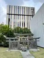 ギンザコマツ三輪神社の鳥居
