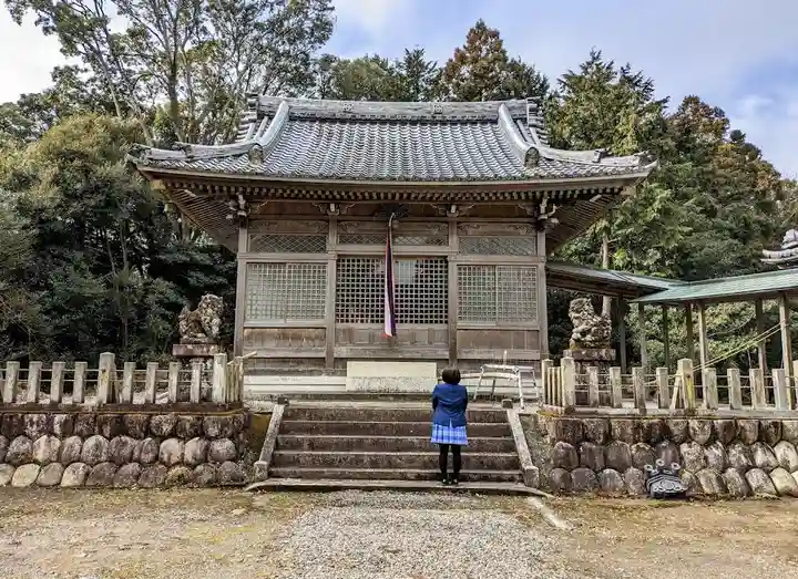 白山神社の本殿・本堂