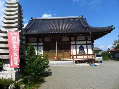 明王寺の本殿・本堂