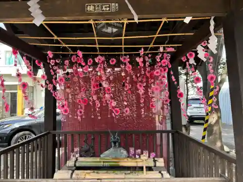 豊平神社の{uncategorized: "未分類", other: "その他", undefined: "問題あり", building: "その他建物", grave: "お墓", sacred_gate: "鳥居", guardian: "狛犬", statue: "像", buddha: "仏像", history: "歴史", nature: "自然", garden: "庭園", animal: "動物", pagoda: "塔", temizu: "手水舎", mountain_gate: "山門・神門", sanctuary: "本殿・本堂", subordinate: "末社・摂社", art: "芸術", scenery: "景色", jizo: "地蔵", ema: "絵馬", goshuin: "御朱印", omikuji: "おみくじ", items: "授与品その他", amulet: "お守り", goshuincho: "御朱印帳", eats: "食事", festival: "お祭り", votive_dance: "神楽", shichigosan: "七五三参", wedding: "結婚式", experience: "体験その他", initially: "初詣", around: "周辺", anti_infection: "感染症対策"}