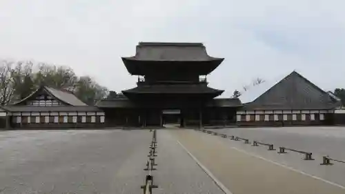 瑞龍寺の山門・神門