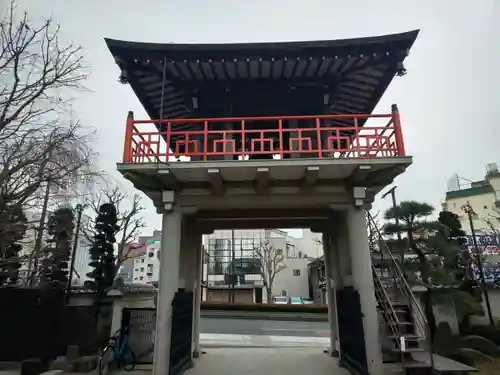 寶藏寺(成田不動尊) の山門