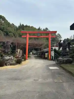 古井の天狗山の{uncategorized: "未分類", other: "その他", undefined: "問題あり", building: "その他建物", grave: "お墓", sacred_gate: "鳥居", guardian: "狛犬", statue: "像", buddha: "仏像", history: "歴史", nature: "自然", garden: "庭園", animal: "動物", pagoda: "塔", temizu: "手水舎", mountain_gate: "山門・神門", sanctuary: "本殿・本堂", subordinate: "末社・摂社", art: "芸術", scenery: "景色", jizo: "地蔵", ema: "絵馬", goshuin: "御朱印", omikuji: "おみくじ", items: "授与品その他", amulet: "お守り", goshuincho: "御朱印帳", eats: "食事", festival: "お祭り", votive_dance: "神楽", shichigosan: "七五三参", wedding: "結婚式", experience: "体験その他", initially: "初詣", around: "周辺", anti_infection: "感染症対策"}