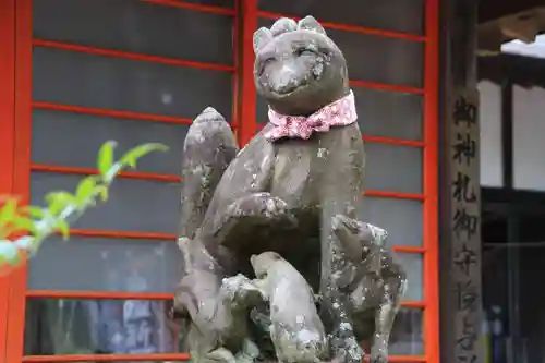 三光稲荷神社の狛犬