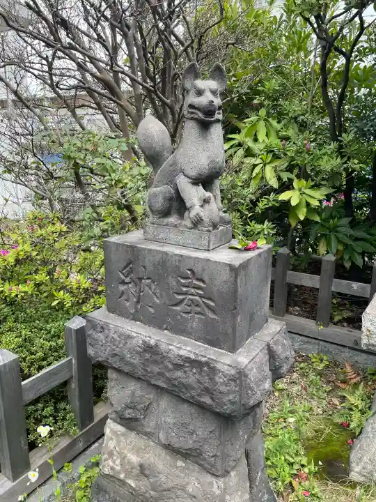 最上稲荷の{uncategorized: "未分類", other: "その他", undefined: "問題あり", building: "その他建物", grave: "お墓", sacred_gate: "鳥居", guardian: "狛犬", statue: "像", buddha: "仏像", history: "歴史", nature: "自然", garden: "庭園", animal: "動物", pagoda: "塔", temizu: "手水舎", mountain_gate: "山門・神門", sanctuary: "本殿・本堂", subordinate: "末社・摂社", art: "芸術", scenery: "景色", jizo: "地蔵", ema: "絵馬", goshuin: "御朱印", omikuji: "おみくじ", items: "授与品その他", amulet: "お守り", goshuincho: "御朱印帳", eats: "食事", festival: "お祭り", votive_dance: "神楽", shichigosan: "七五三参", wedding: "結婚式", experience: "体験その他", initially: "初詣", around: "周辺", anti_infection: "感染症対策"}
