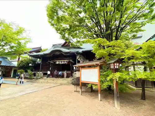 四柱神社の本殿