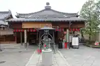 石像寺(釘抜地蔵)の本殿・本堂