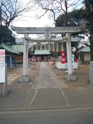 新曽氷川神社の鳥居