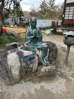 西善寺の像